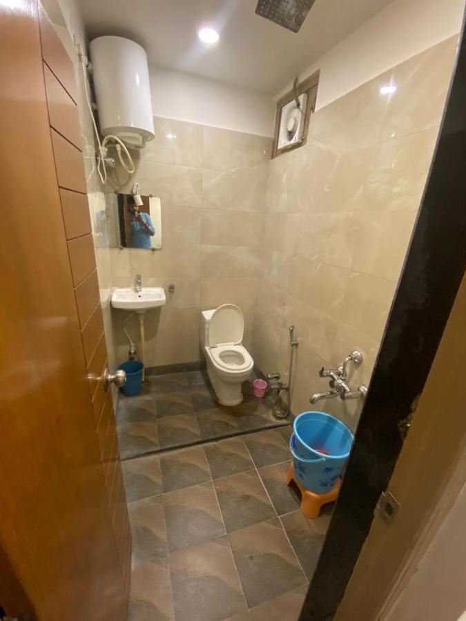 Hotel Raghupati Ayodhya Buitenkant foto