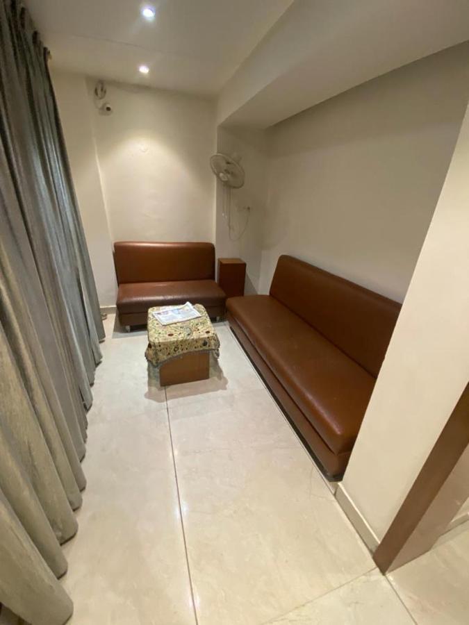 Hotel Raghupati Ayodhya Buitenkant foto